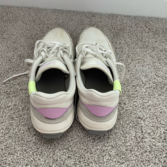 Women’s Adidas Shoes - Picture 5 of 8